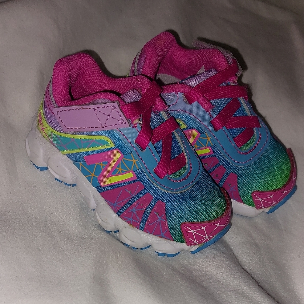 NWOT Colorful Infant New Balance  Sneakers Size 2